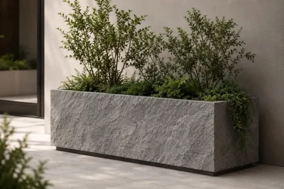 گیاهان مناسب برای گلدان سنگی بزرگ مستطیل